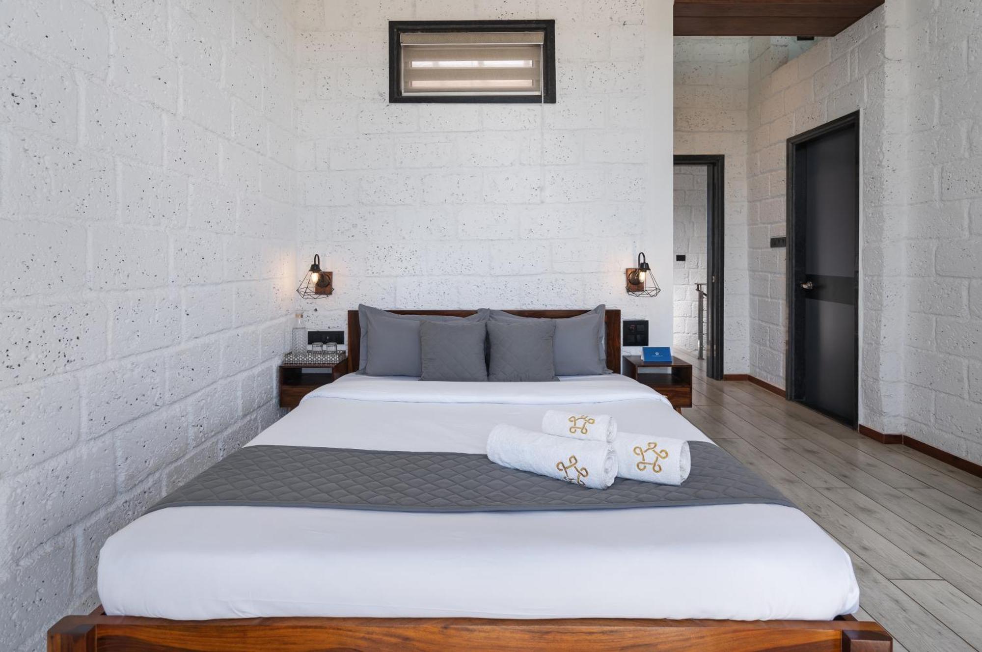 Saffronstays Calvin - 3 Bedroom Pool Villa In Lonavala Extérieur photo