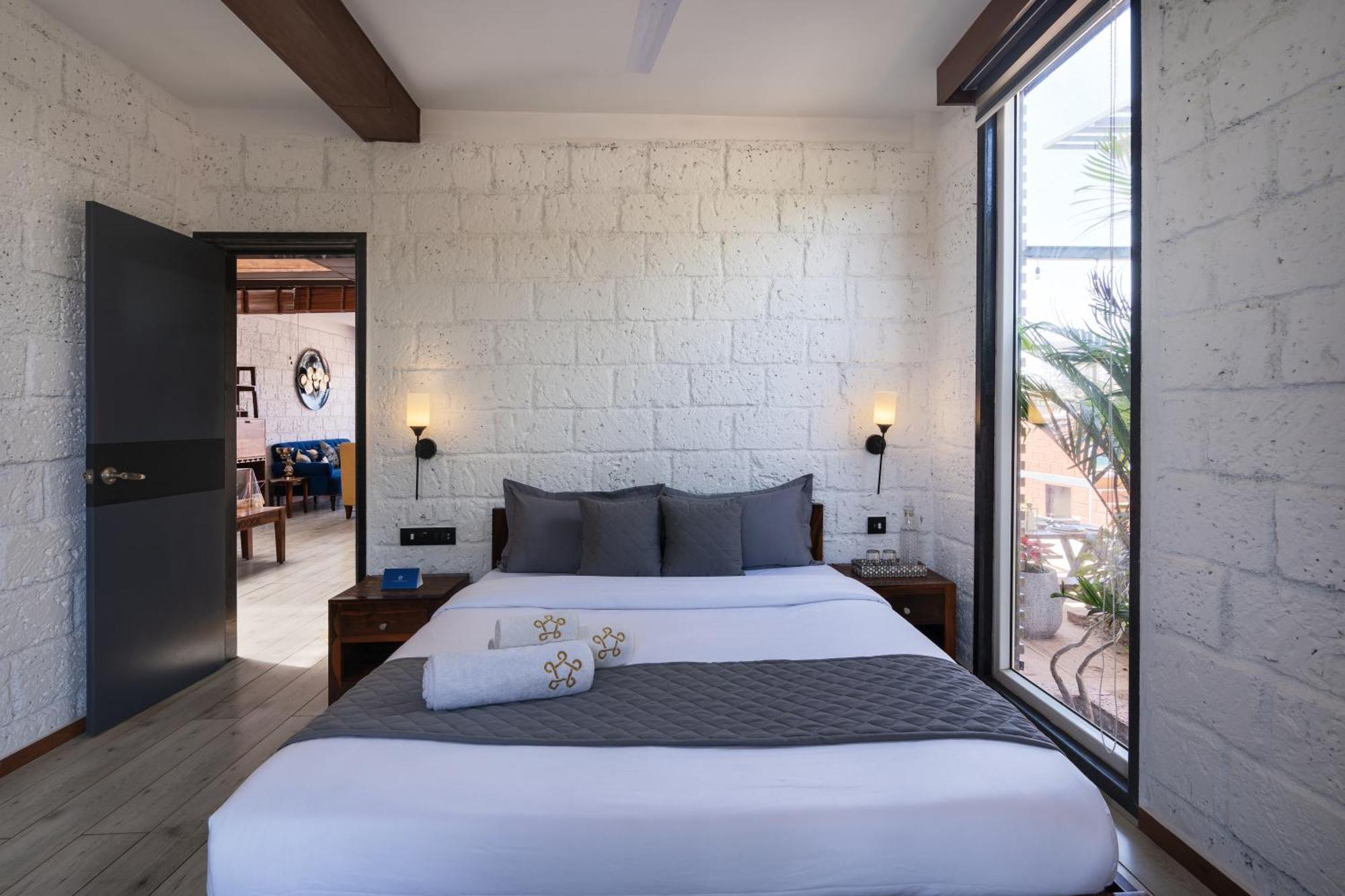 Saffronstays Calvin - 3 Bedroom Pool Villa In Lonavala Extérieur photo